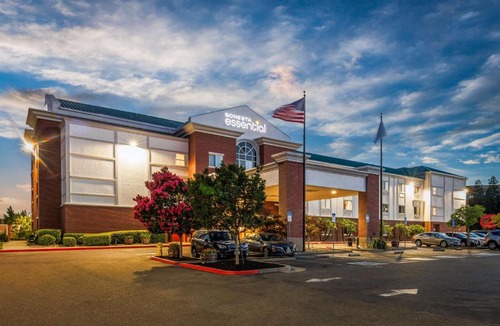 Vacaville Hotel | Sonesta Essential Vacaville Napa Valley