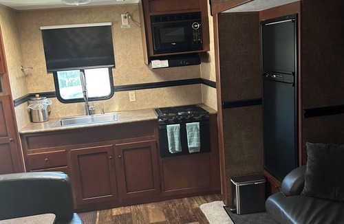 Morrill House | Soothing 1-bedroom recreational vehicle with AC in San Jose