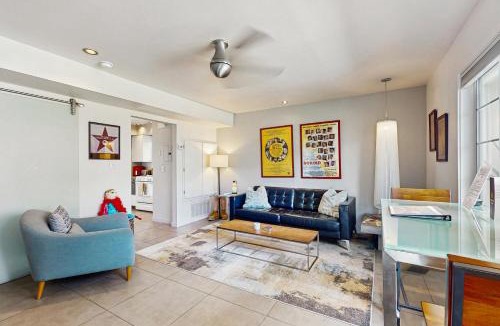Old Las Palmas Apartment | Sordid Lives Condo - 3202