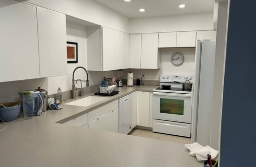 Indian Canyon Condo | South Palm Springs Quiet and Spacious Condo near Oswit Canyon.