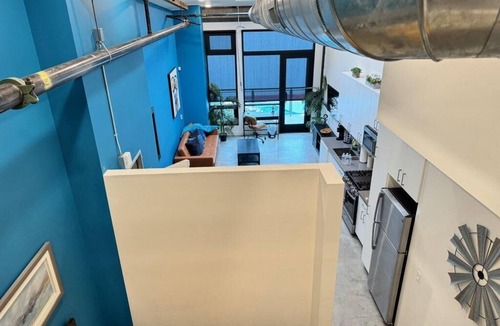Santa Ana Apartment | Spacious 2BR ,Family& Pet Friendly, Tesla charging Station on site, Near Disney
