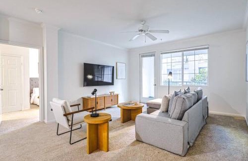 Marina del Rey Apartment | Spacious 3BDR 2BTH near Venice Beach w Pool