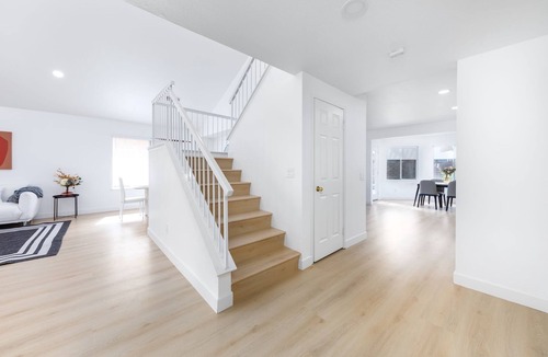 Ontario House | Spacious 4-bedroom house in nice Ontario with Large Yard