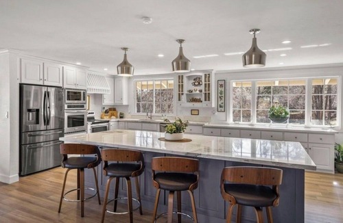 Reno House | Spacious 4-bedroom private home in prestigeous Old SW. Close to it ALL- main 🏡