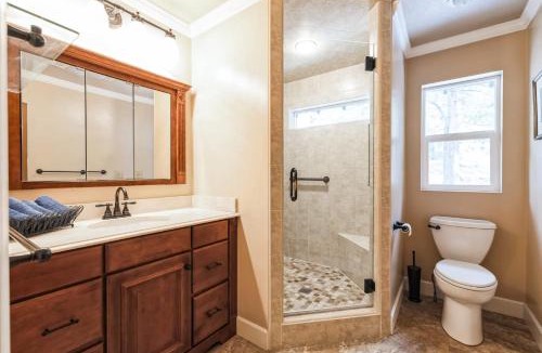 Tahoe Village House | Spacious 4 Bedroom Retreat Near Lake Tahoe- Comfort and Views