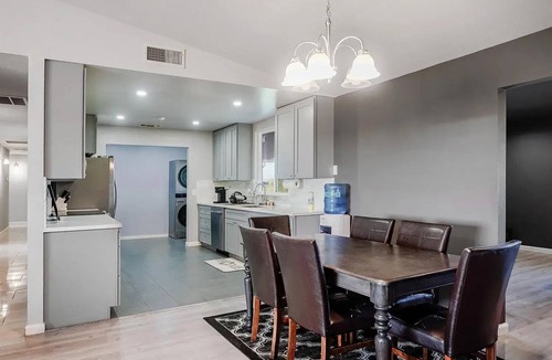 Madera County House | Spacious 5-bedroom Meditation/Yoga/Team Building House
