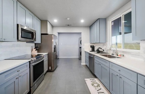 Madera County House | Spacious 5-bedroom Meditation/Yoga/Team Building House