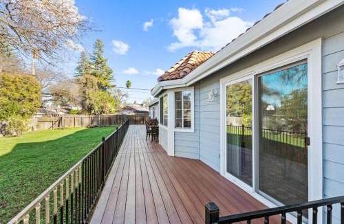 Arden-Arcade House | Spacious 6 BR Patio + Deck Sleeps 13