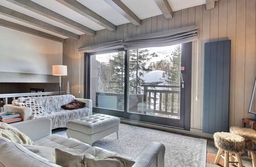 Plagne 1800 Ski Chalet | Spacious chalet with terrace and jacuzzi, near slopes for 14 people