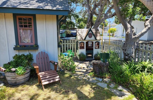 Pacific Grove House | Spacious family home, half a block from Berwick Park and the Monterey Bay!