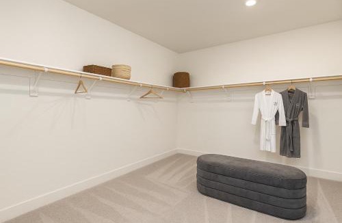 Peters House | Spacious Master Bedroom with Private Bath in Manteca Home
