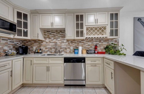 Midway City House | Spacious OC Home Near Disneyland