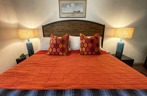 El Mirador House | Spacious, private, deluxe guest house; big yard, easy walk downtown