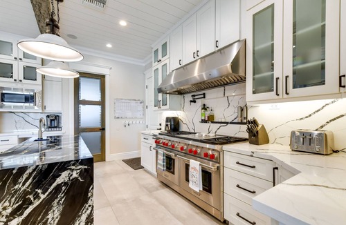 San Tan Valley House | Spacious Queen Creek Home w/ Hot Tub & Pool!