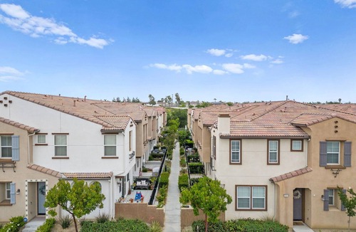 Temecula House | Spacious Townhouse near wine country – Your Homebase in the Heart of Murrieta!