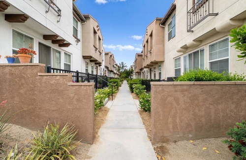 Temecula House | Spacious Townhouse near wine country – Your Homebase in the Heart of Murrieta!