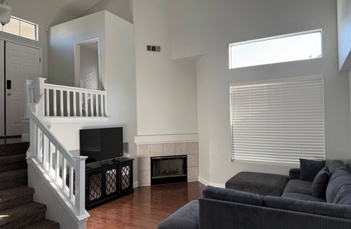 Spanos Park House | Spacious Waterfront Home for Groups
