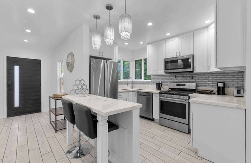 Pico - Robertson House | Spacious Westside House · Private Backyard