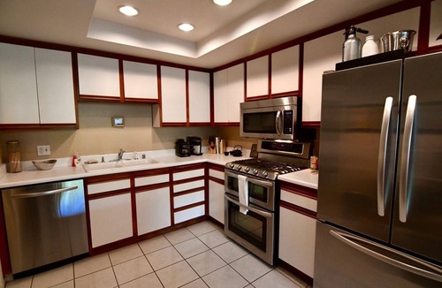Playa Del Rey Condo | Sparkling Pool View 2BR-2BA by LAX & Beach FIFA Friendly