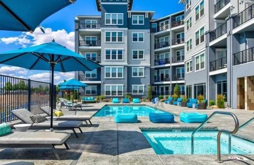 Sparks Apartment | Sparks 1BR Water Views · Spring & Rooftop Patio