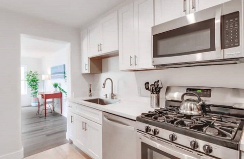 Sunset Cliffs House | Spectacular Ocean View! 2 bdrms/2 baths, EV Charger