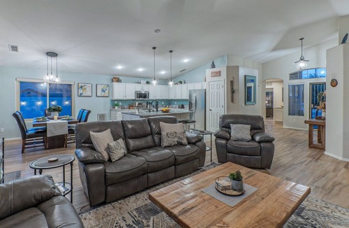 Estrella Mountain Ranch House | Spring Training, NASCAR - PIR, Hiking/Biking Trails, Golf, Htd Pool, Putting Green, Fire Pits, Bikes