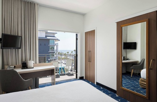 Townsite Hotel | SpringHill Suites by Marriott Oceanside Beach