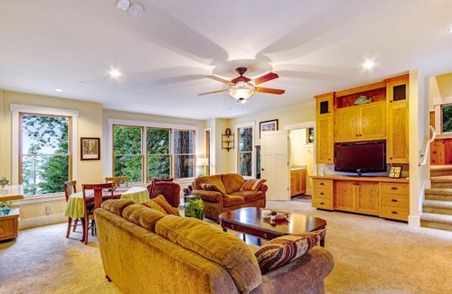 Sea Ranch House | Spyglass View
