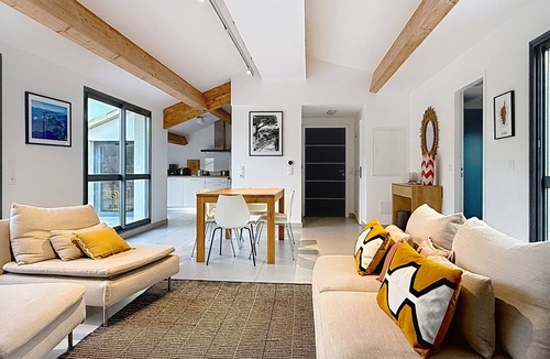 Bonifacio Apartment | STANDING APARTMENT TERRACES - A/C - PARKING - ON THE MARINA