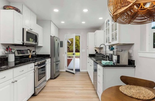 Larkfield-Wikiup House | Station House