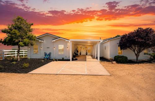 Cottonwood-Verde Village House | Stay Near Sedona 8BR Group Retreat