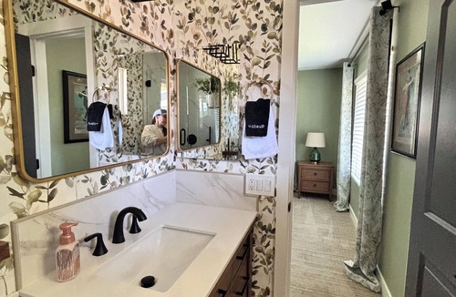 Poway House | Staying Classy in San Diego - Charming 3-bedroom ranch home