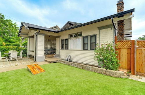 Sonora House | Steps to Main St! Restored Sonora Bungalow w/Yard