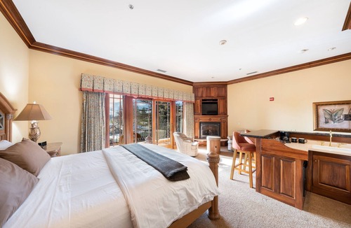 California Wine Country Hotel | Stockfarm Inn