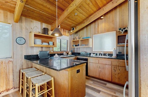 Stewarts Point House | Stoney House