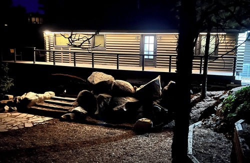 Prescott Cabin | Storybook 3-bedroom cabin in the beautiful Prescott Pines! Near whiskey row!