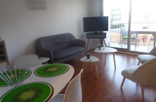 Arcachon Apartment | Studio 24m² au Centre d'Arcachon, proche Gare et Plage, Balcon Sud - FR-1-374-104