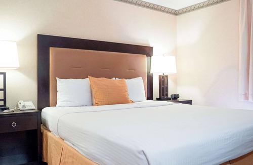 Anaheim Hills Hotel | Studio 6 Anaheim Hills, CA