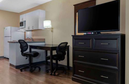 Sacramento Hotel | Studio 6 Extended Stay Sacramento Arden Way CA