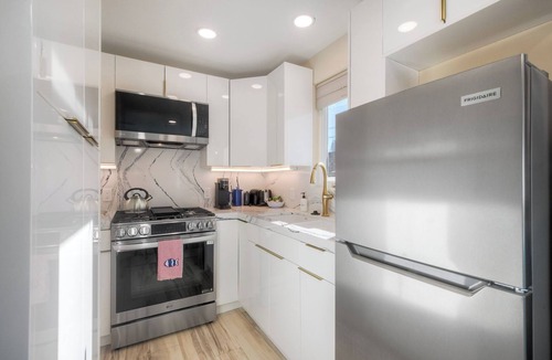 Townsite Condo | Studio condo with AC in charming Oceanside