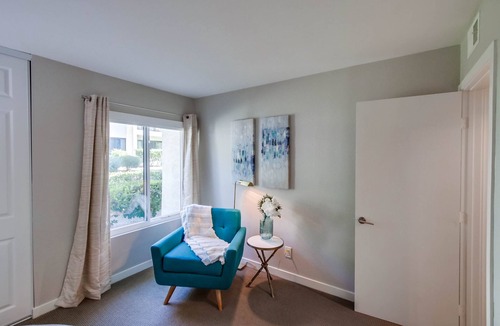 Rancho Bernardo Condo | Stunning 2 bedroom condo in 55+ Oaks North Village! READ DESCRIPTION