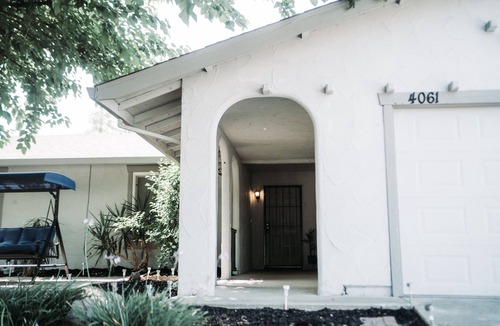 North Highlands House | Stunning 4 Bedroom Home!