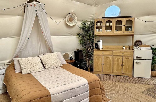 Los Angeles County Cabin | Stunning Geo Dome with Joshua Tree vibes