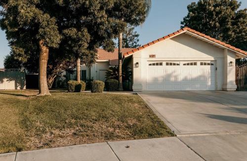 Pumpkin Center House | Stunning Home with Pool, Game Room and Firepit