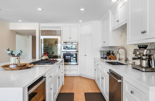 Via Marina House | Stunning, upscale waterfront house in Oxnard, CA