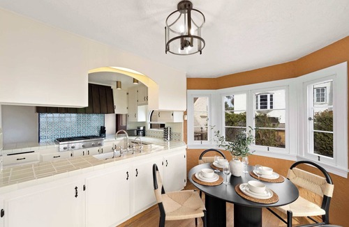 Roseville - Fleet Ridge House | Stunning Views Hilltop Mansion Hot Tub Game Room!