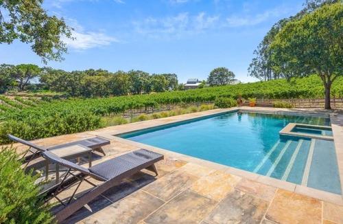 Sonoma Villa | Stunning Vineyard Villa | Pool · Hot Tub · Games Room · EV Charger