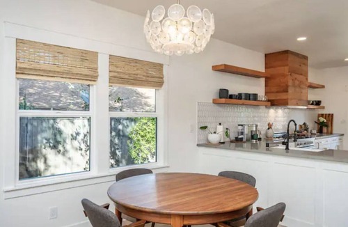 Roseville House | Stunningly remodeled 2 bedroom with 2 bath bungalow downtown roseville.