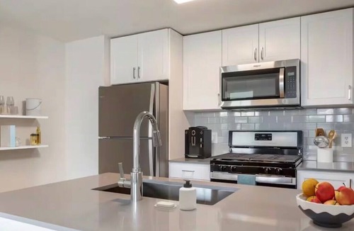North Redondo Cottage | Stylish California Cottage Private Backyard 15 Min to Manhattan Beach & LAX