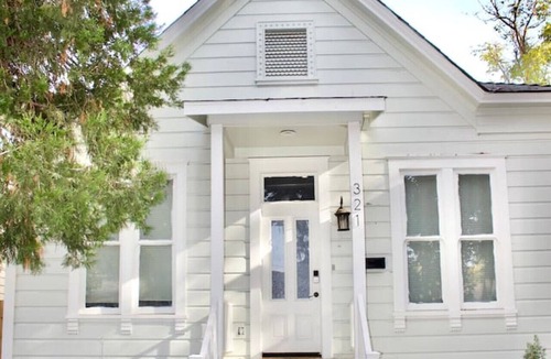 Downtown Sacramento House | Stylish downtown 3 bedroom 2bath